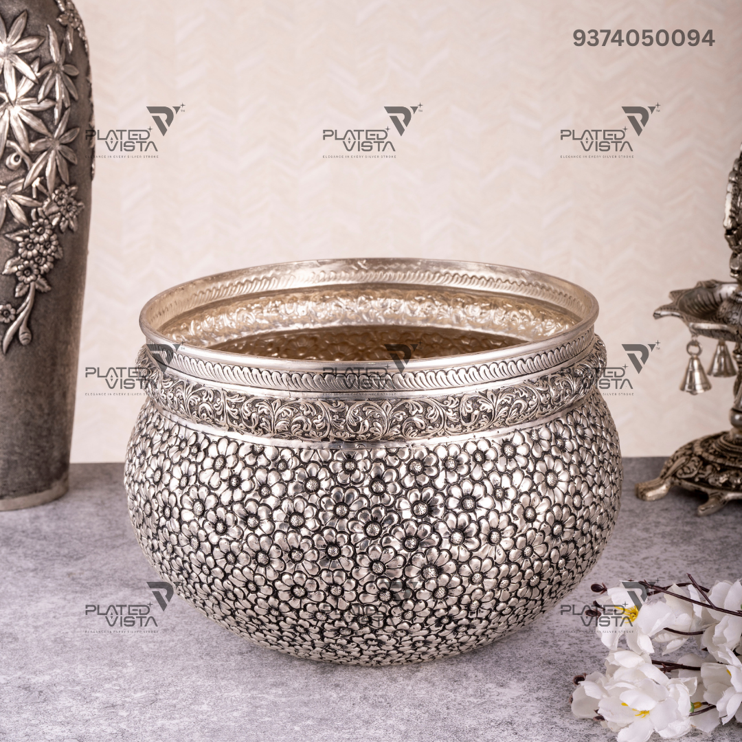 Silver Urli