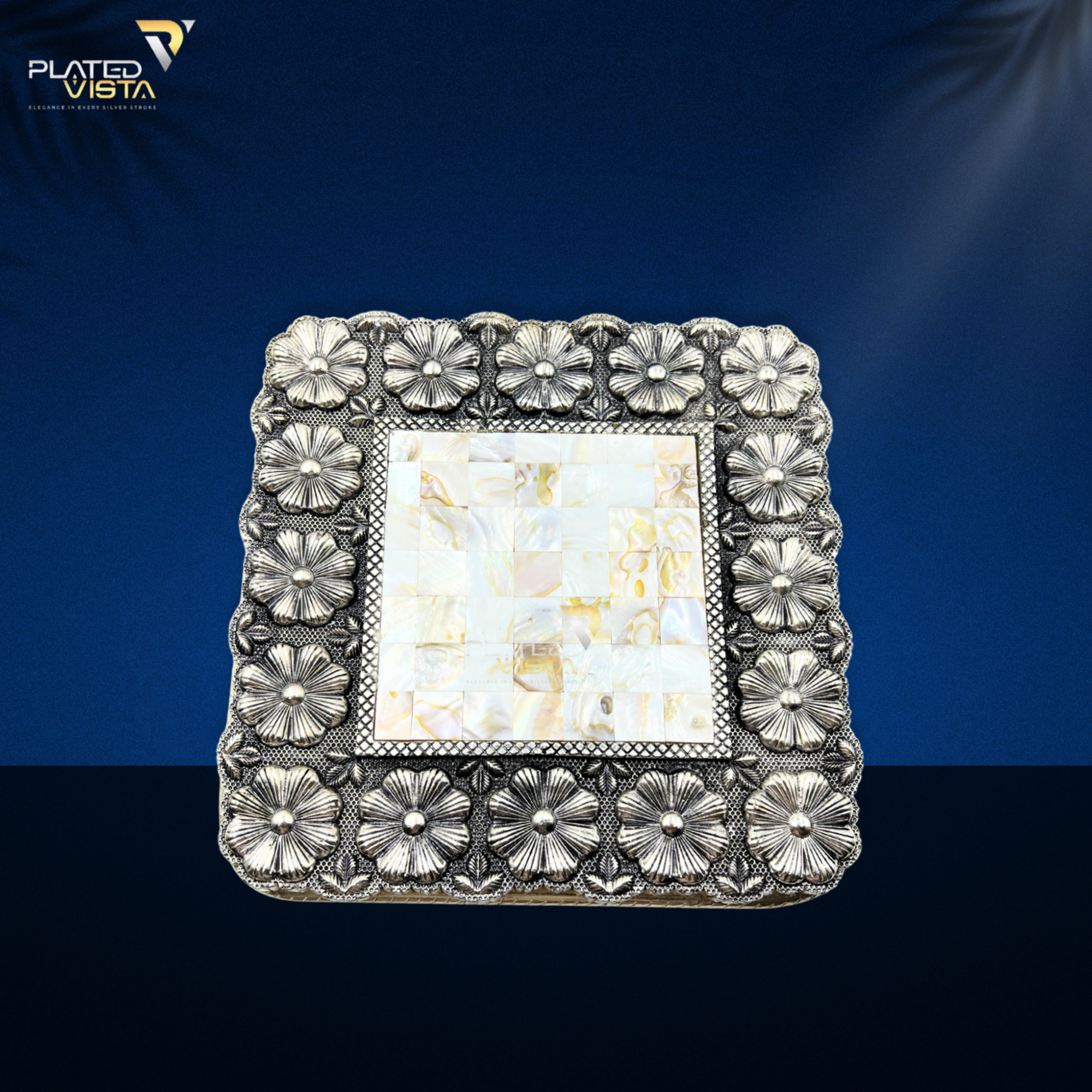 SIMPLE SQUARE CHOWKI